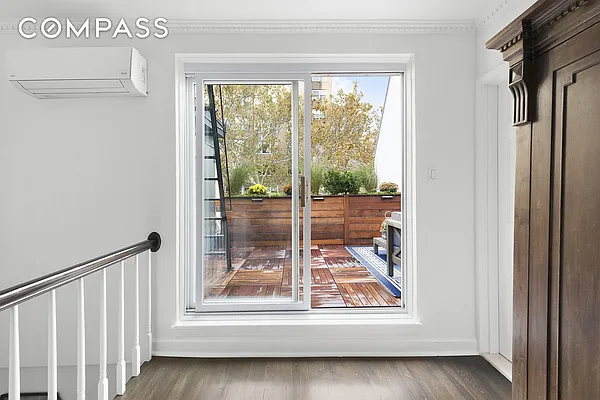 Sold by Compass | media 30