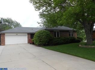 5730 Durham Ct, Lincoln, NE 68516