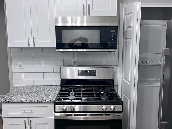 3rd image of 1407-1409 McKinstry St