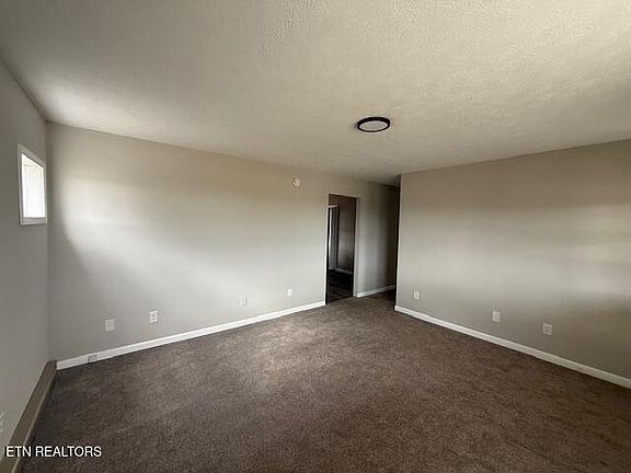 3rd image of 4889 Willow Grove Hwy