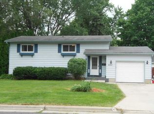 6301 Ford St, Monona, WI 53716