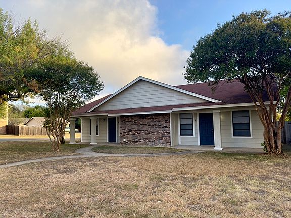 4th image of 1614 W Braker Ln #A