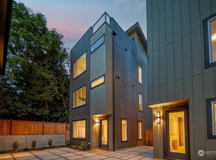 113 N 105th St, Seattle, WA