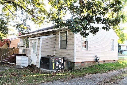 3rd image of 508 Jewell St
