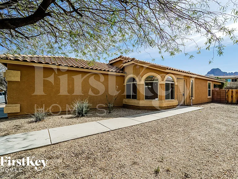 8711 N Moonfire Dr — Photo 3