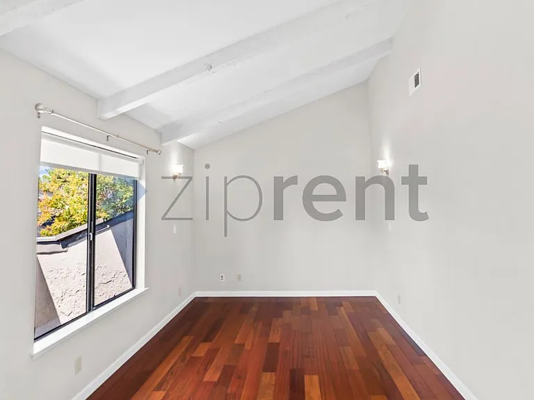 577 Manet Ter — Photo 26