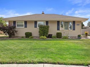 8233 23rd Ave, Kenosha, WI 53143