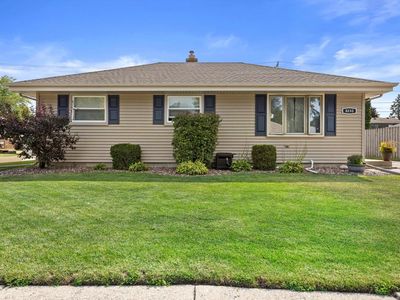 8233 23rd AVENUE, Kenosha, WI, 53143