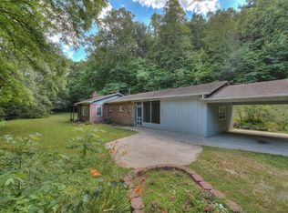 476 Roscoe Lewis Rd, Sylva, NC 28779