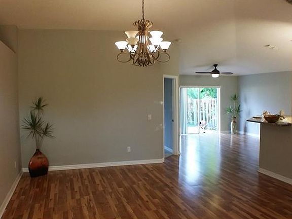 3rd image of 4451 Horseshoe Pick Ln
