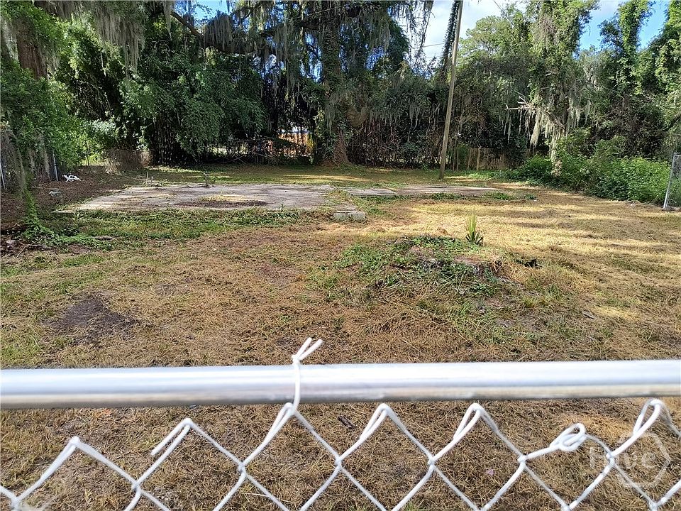 2nd image of 2533 Bismark Avenue
