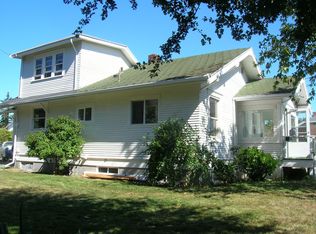 2418 W North St, Bellingham, WA 98225