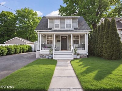 33 Memorial Parkway, Atlantic Highlands, NJ, 07716