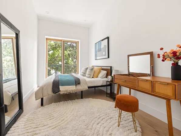 1198 Jefferson Avenue image 4 of 11