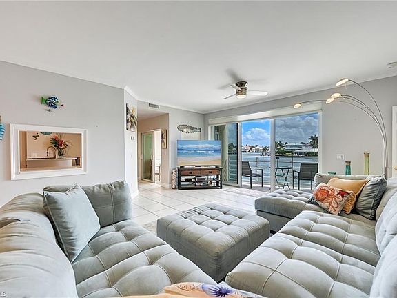 2nd image of 4530 Gulf Shore Blvd N #2-122