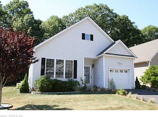 48 Pinehurst Dr, East Haven, CT 06513