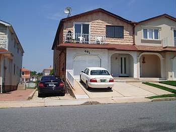 3rd image of 461 Klondike Ave