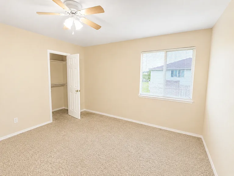 5406 Boot Scootin Ct — Photo 19