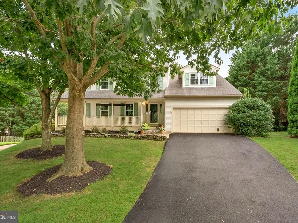 37743 Sutton Dr, Purcellville, VA 20132