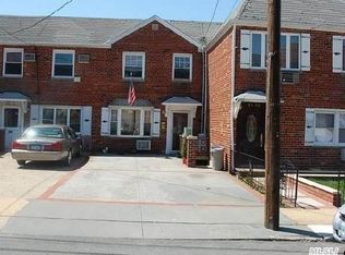 6130 65th St, Middle Village, NY 11379