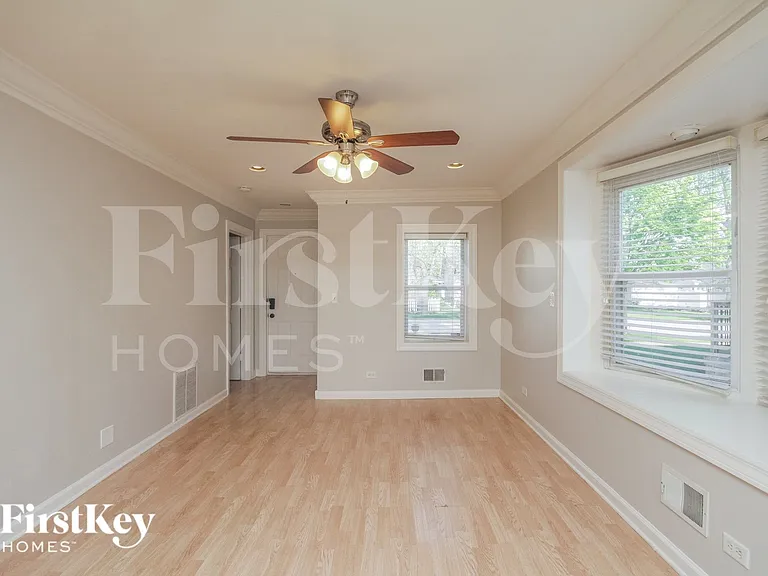 15006 Avers Ave — Photo 3