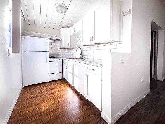 5th image of 2021 1/2 Garnet Ave