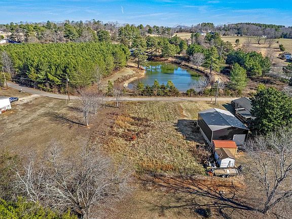 5th image of 117 B Hunter Rd