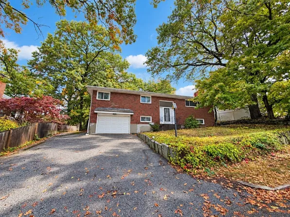 153 Hawthorne Rd #153, Waltham, MA 02451