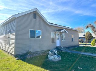 613 S 2nd St, Rupert, ID 83350