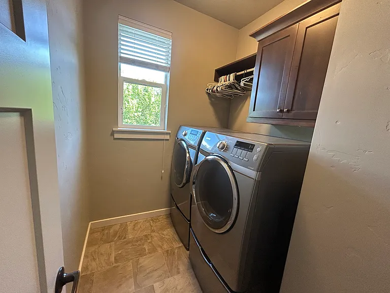 1725 E Bellalucca Ln — Photo 29