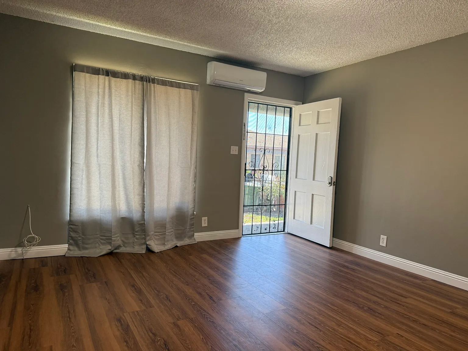 1 bed, 600 sqft, $2,150 — Photo 3