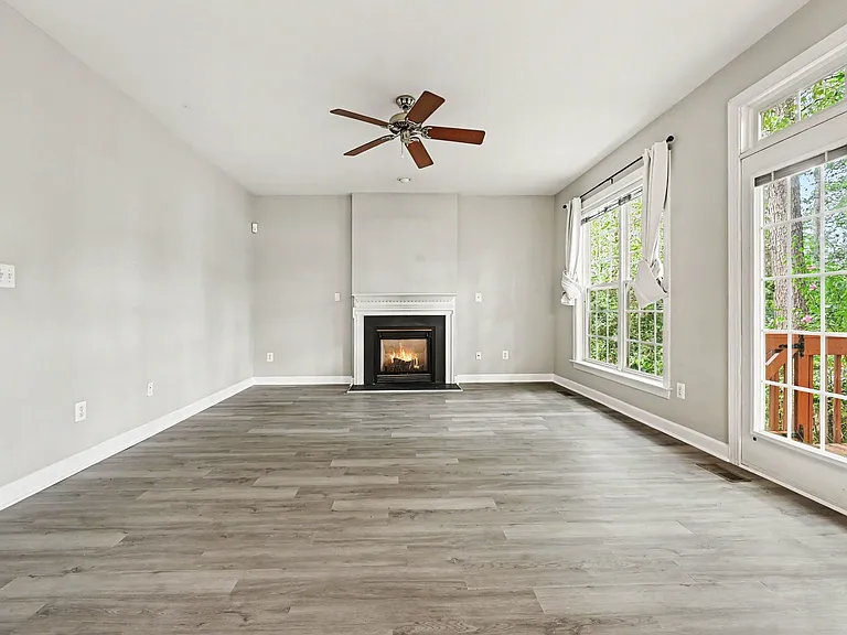 1203 Fairfax Woods Dr — Photo 14