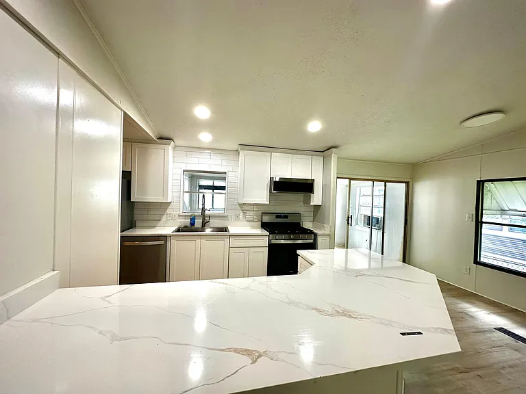 318 Overlook Trl — Photo 4