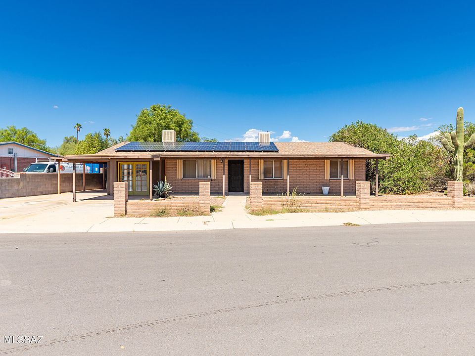 1st image of 3750 E Lakeview Cir