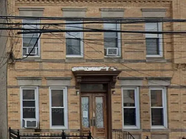 8038 Cypress Ave, Ridgewood, NY 11385