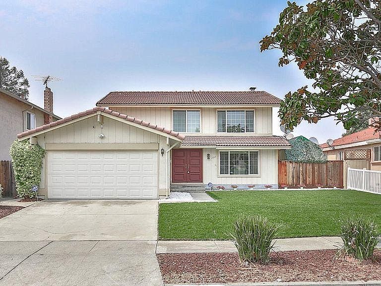 1st image of 2529 Greengate Dr