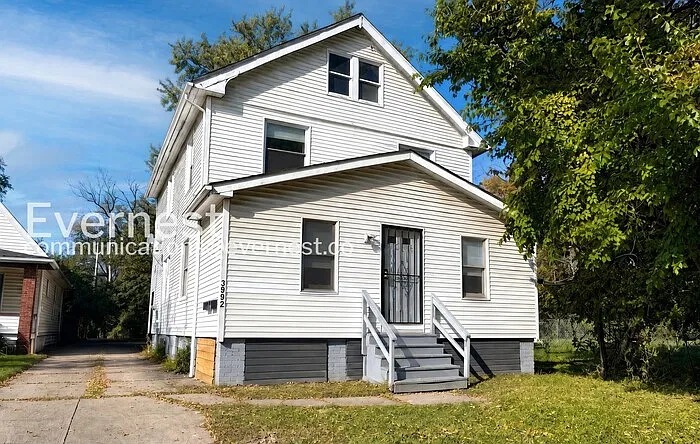 3992 E 52nd St — Photo 1