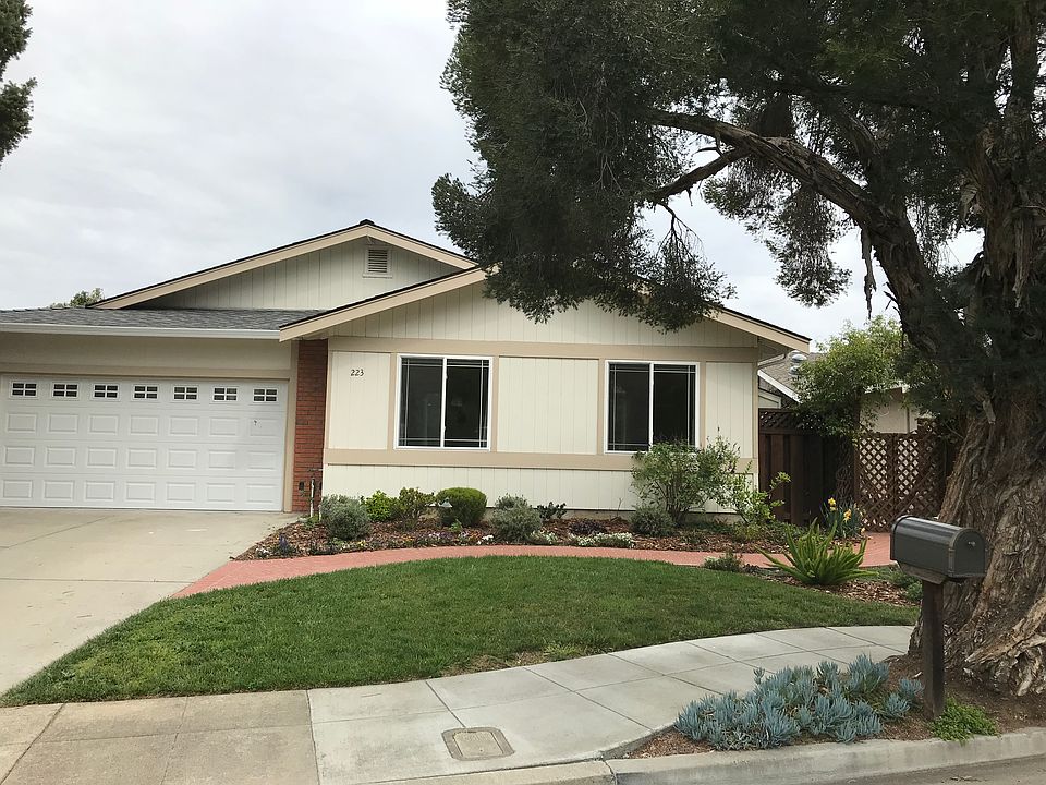 1st image of 223 Drakes Bay Ave