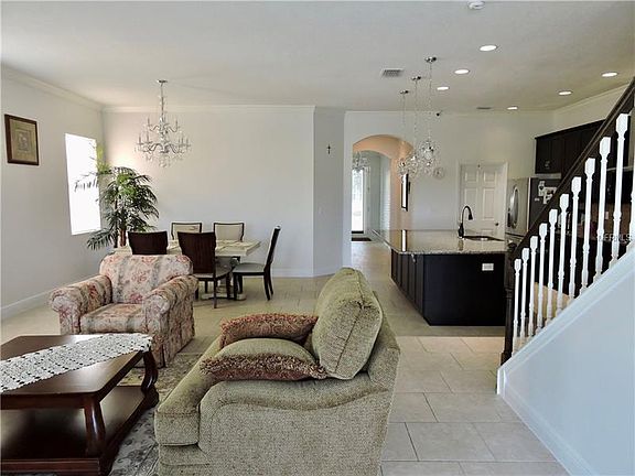 2nd image of 550 Manns Harbor Dr