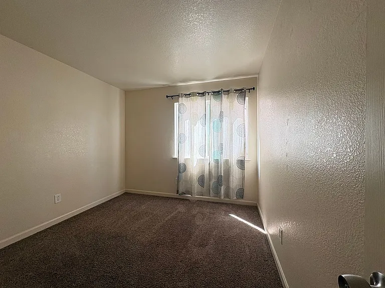 4003 Ews Woods Blvd — Photo 13