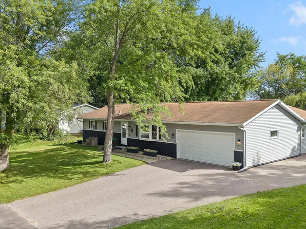 521 Dennis Dr, Deforest, WI 53532