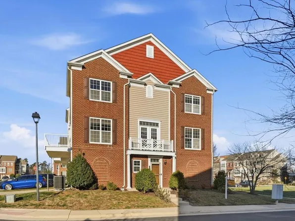 25480 Schooley Mill Ter, Chantilly, VA 20152
