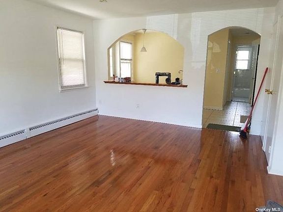2nd image of 625 E Broadway APT 1