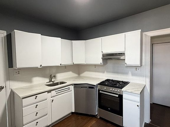 3rd image of 328 S Mathilda St APT 4