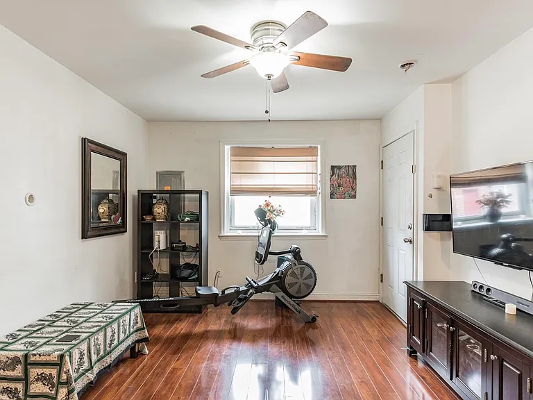 406 Pierce St #1 — Photo 2
