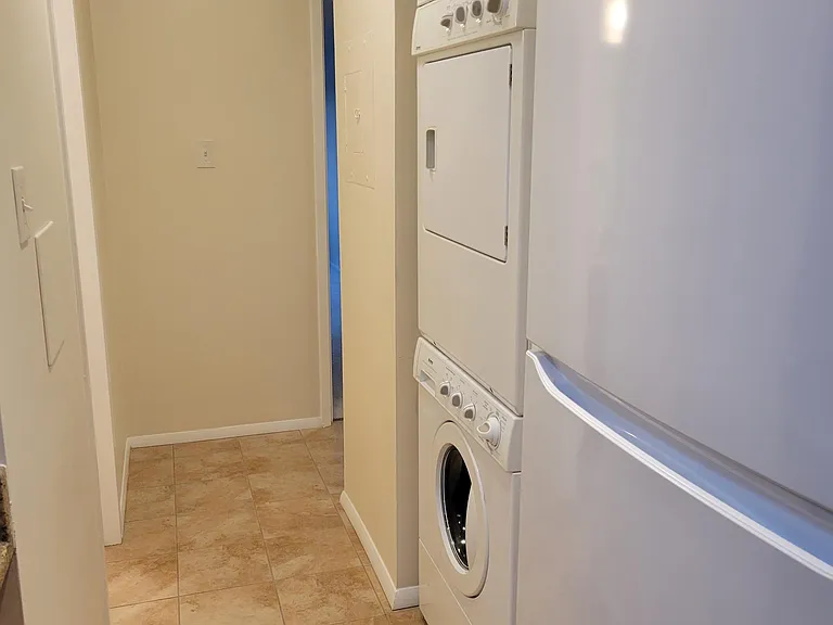 2049 Royal Fern Ct #2B — Photo 14