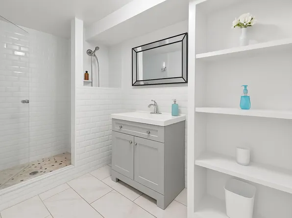 285 Lincoln Avenue image 29 of 36