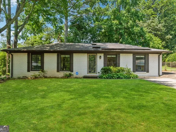 606 Lancelot Dr, Norcross, GA 30071