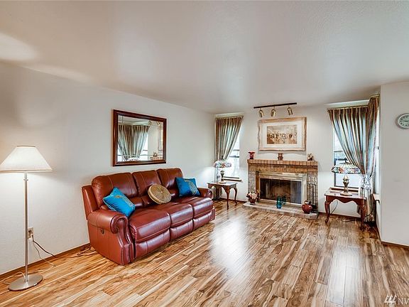 4th image of 10940 SE 250th Ct #C