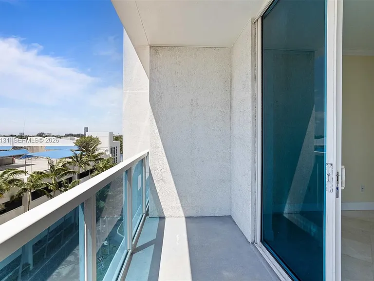 1945 S Ocean Dr #503 — Photo 8